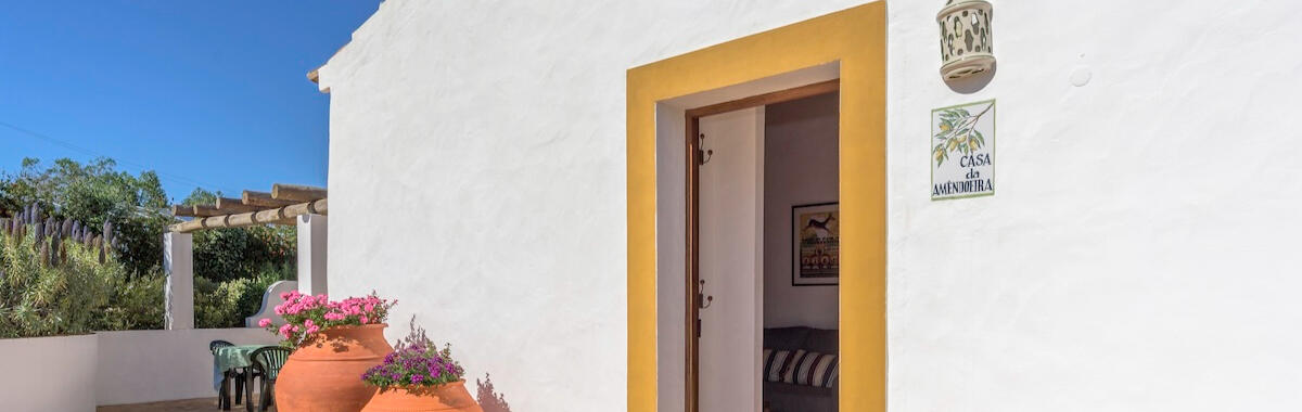 Casa da Amendoeira